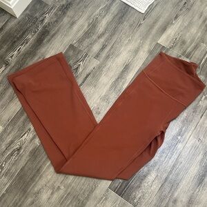 Lululemon Groove Nulu Super High Rise Pant